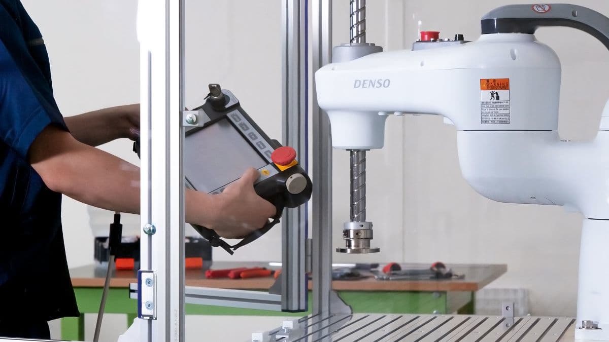 産業用ロボット導入支援モバイル3